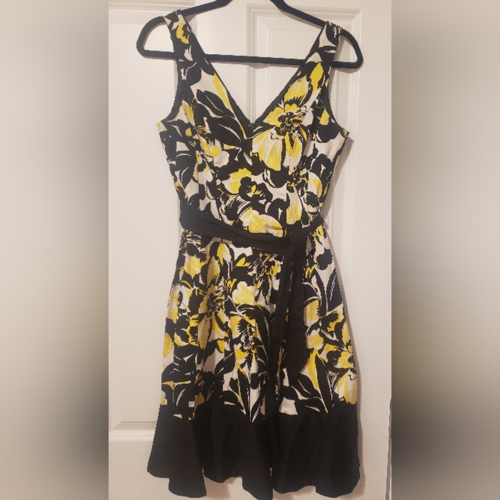 Nine West Yellow and Black Ruffled Tie Front Sundress